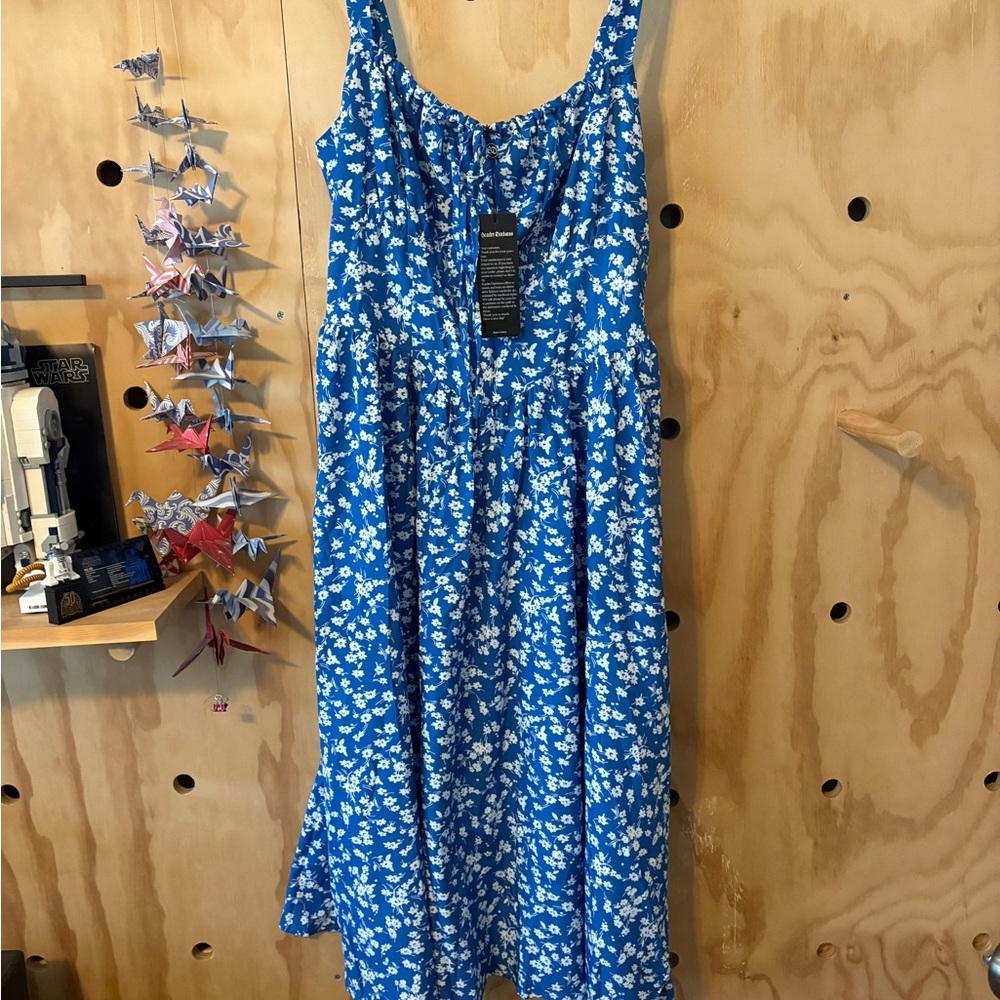 NWT Scarlet Darkness Blue Floral Sleeveless Dress